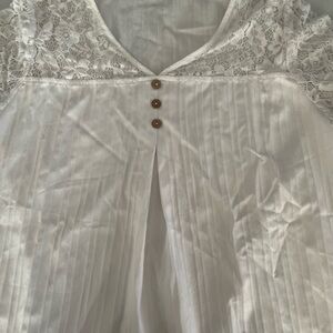 White Lace-Trimmed Shirt. Size 1X. NWOT